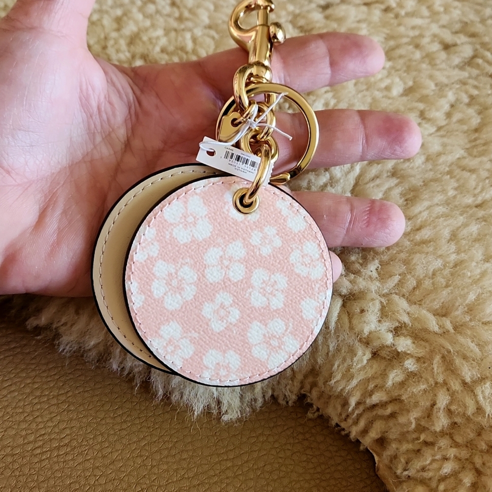NWT Coach Pink Leather Floral Mirror Bag Charm or Key Ring 🩷🔑 - Picture 10 of 12